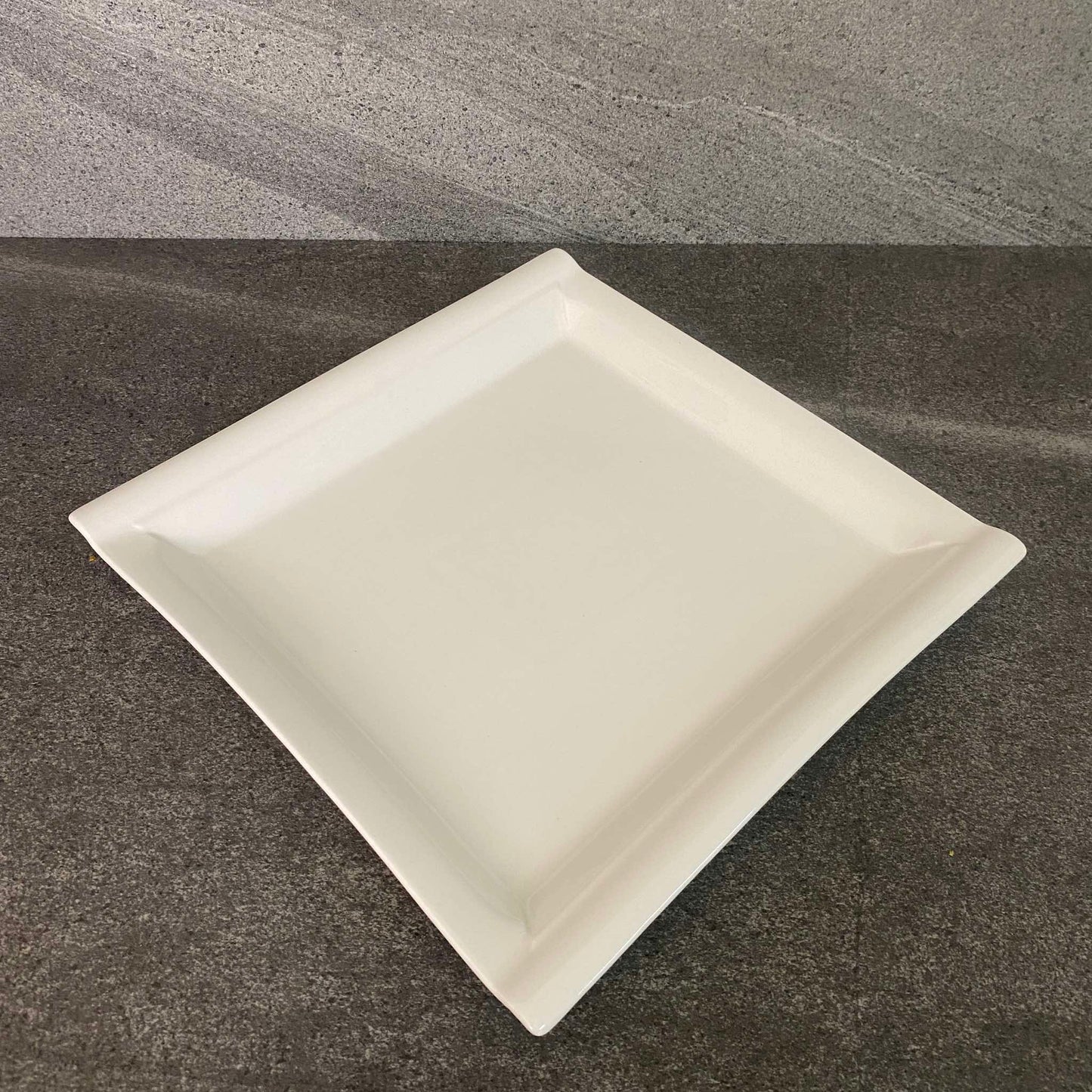 Border Square Plate