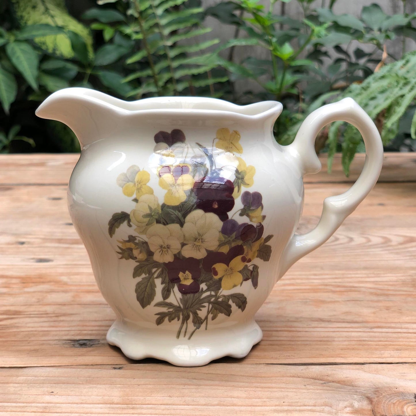 Annika Ceramic Dinnerware Collection