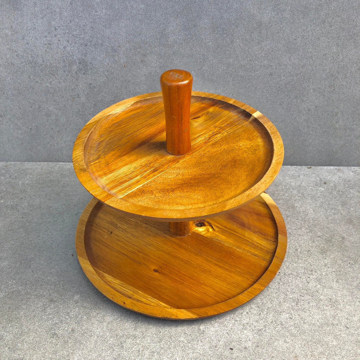 MURADITOHOME Wooden Tier & Serving Tray