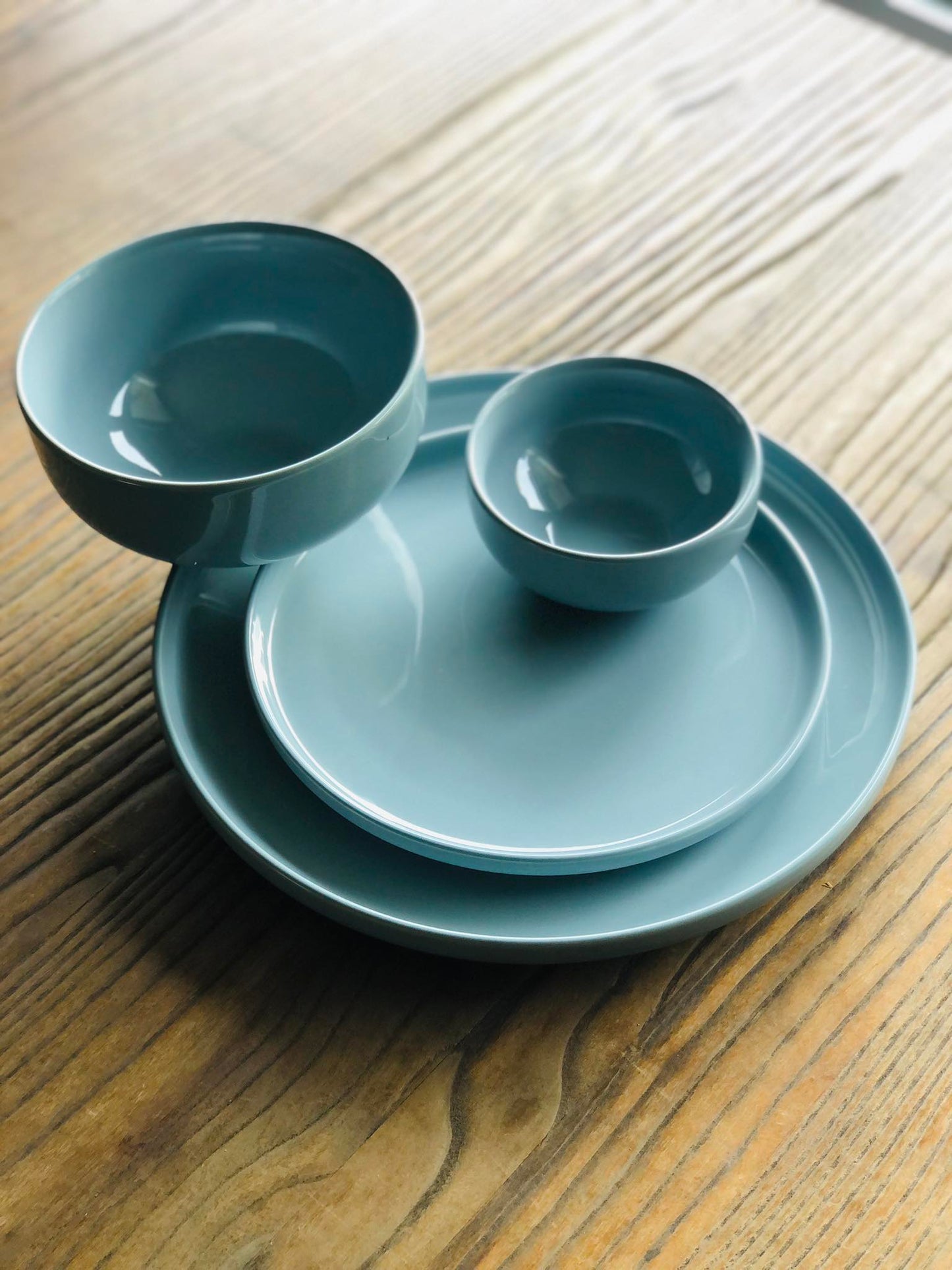 MURADITOHOME Light Blue Ceramic Dinner Plate, Salad Plate & Bowl Collection