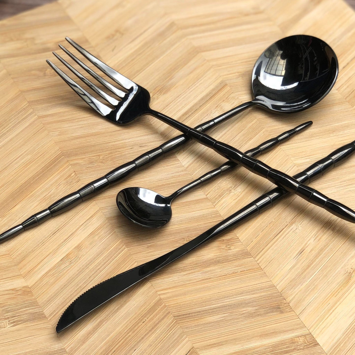 Lucille 4 pcs Matte Polish Cutlery Set ( Spoon, Fork, Knife & Teaspoon )