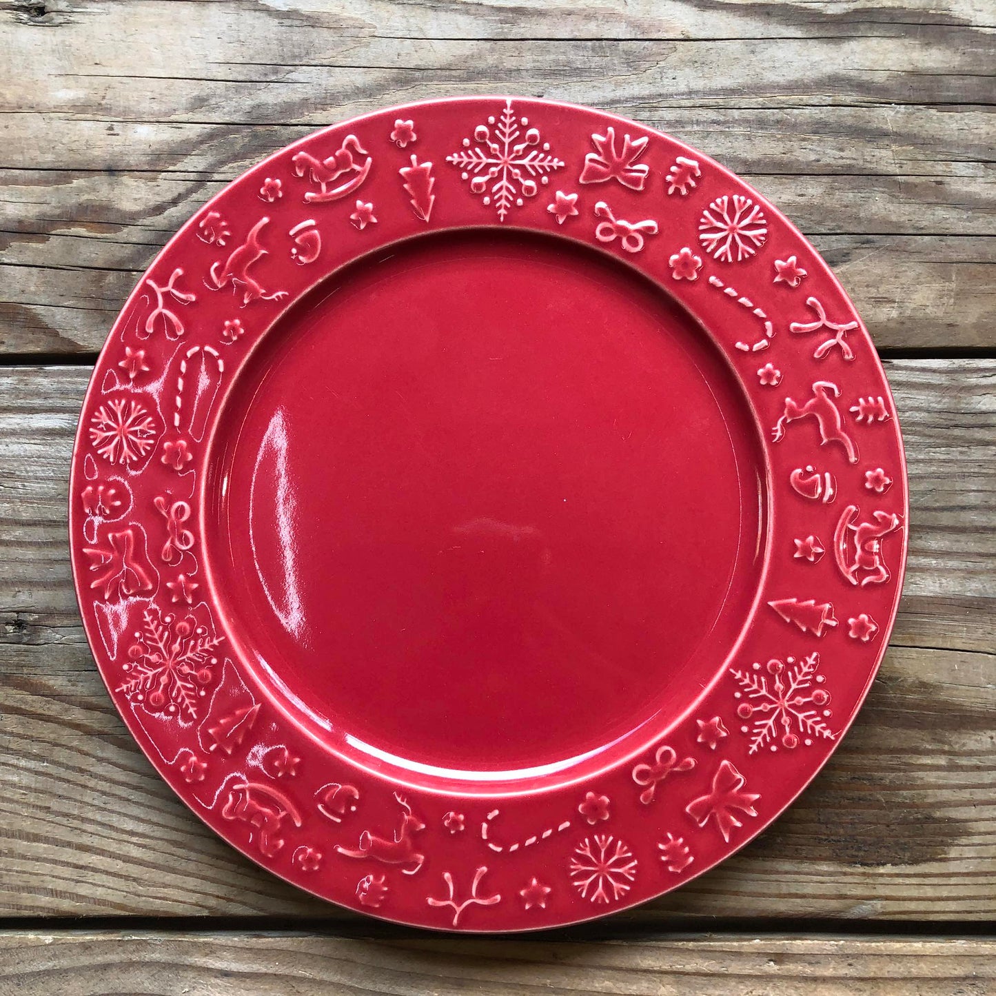 Sparkle and Perky Ceramic Dinnerware Collection