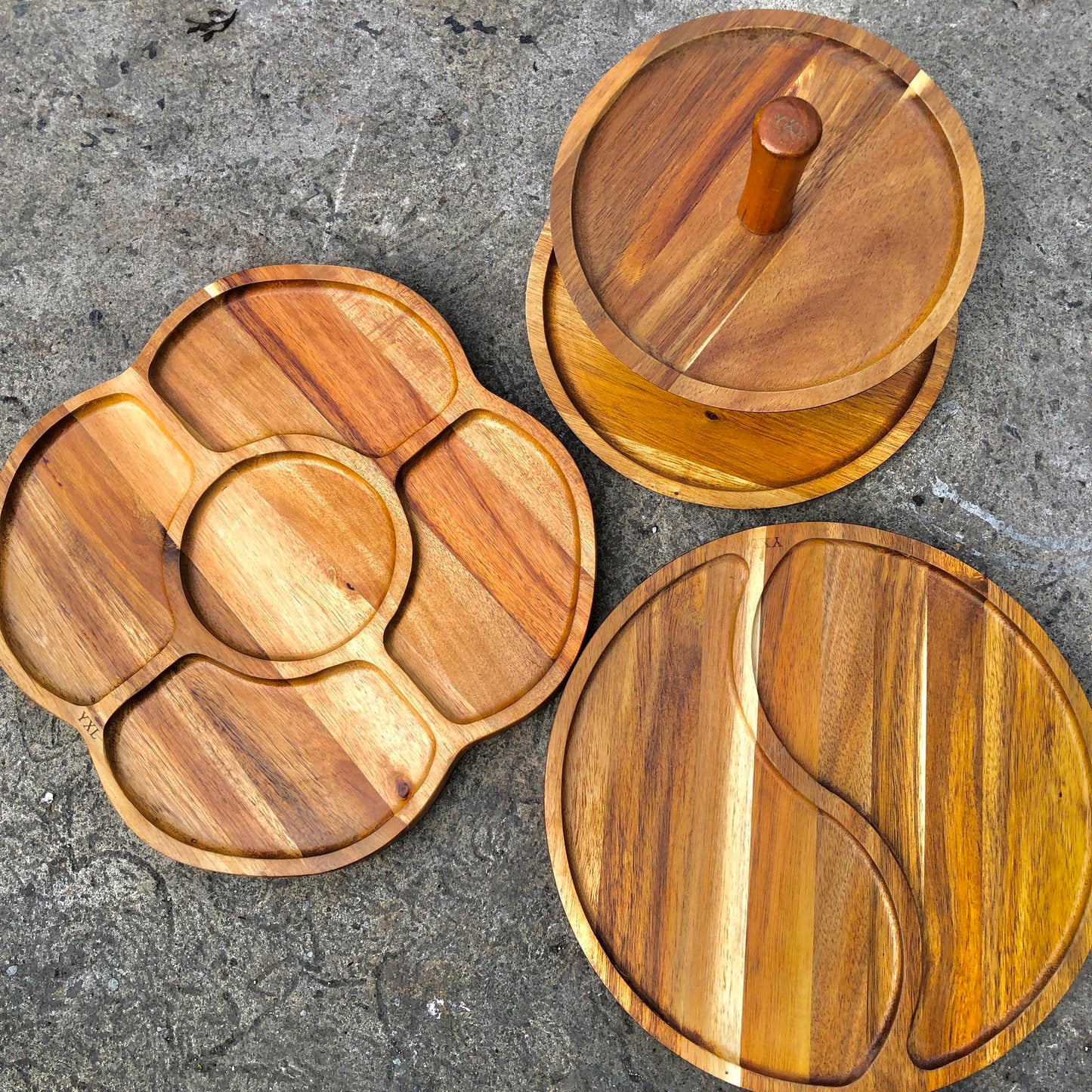 MURADITOHOME Wooden Tier & Serving Tray