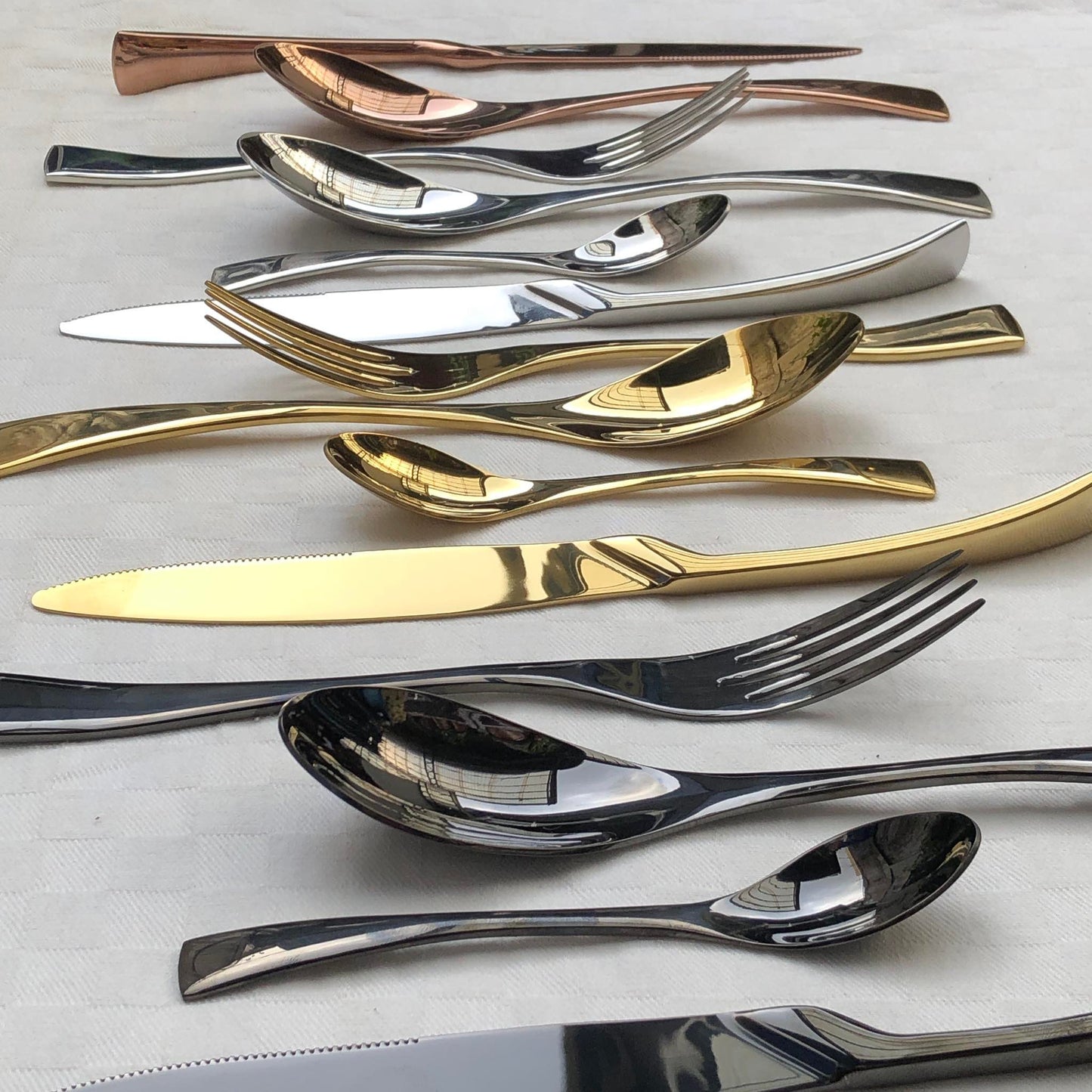 Greta 4 pcs Matte Polish Cutlery Set ( Spoon, Fork, Knife & Teaspoon )
