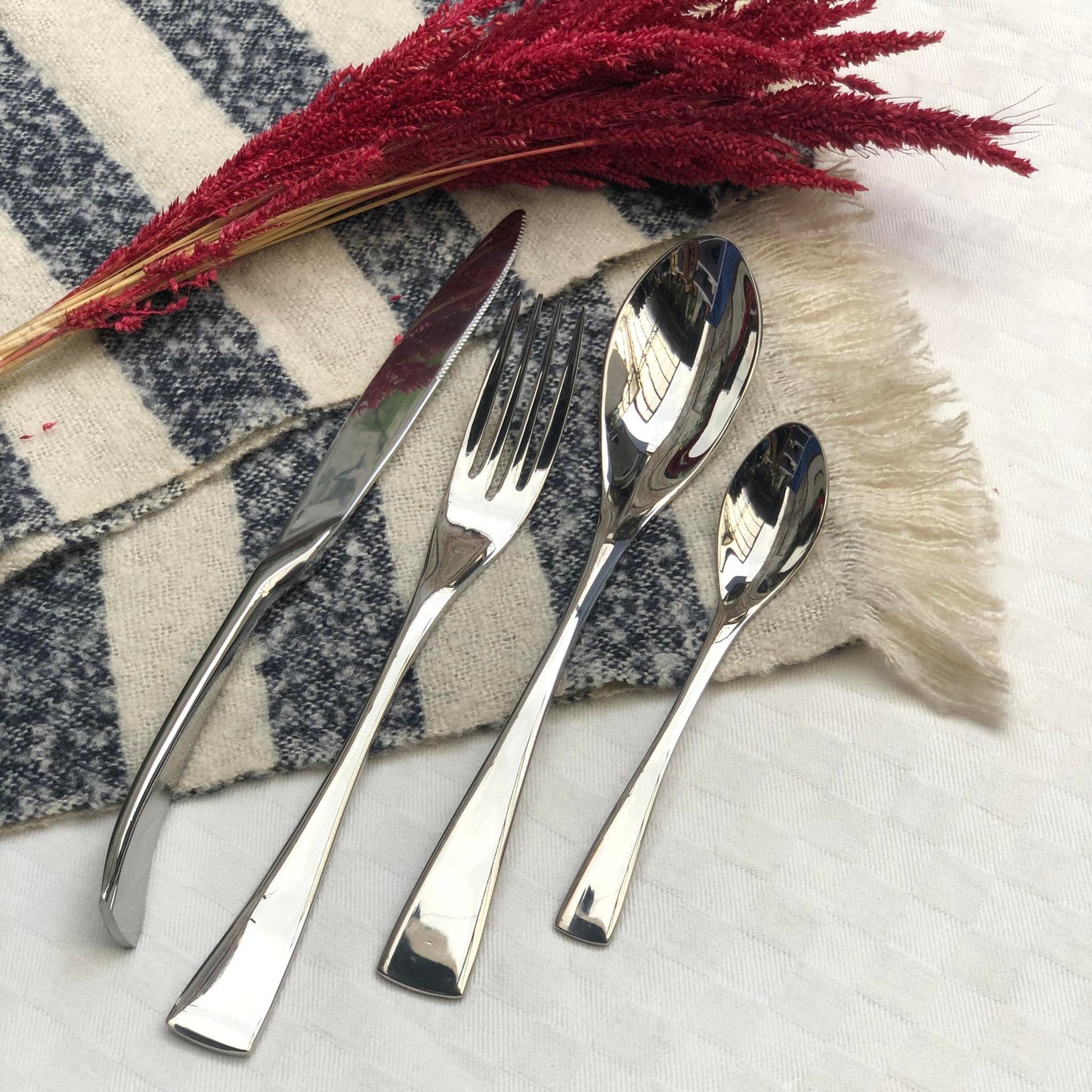 Greta 4 pcs Matte Polish Cutlery Set ( Spoon, Fork, Knife & Teaspoon )
