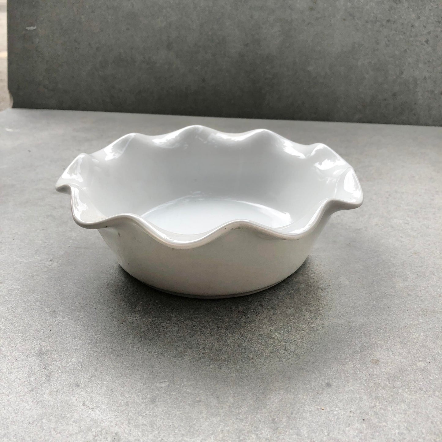 MURADITOHOME Abigail Ceramic Dinnerware Collection