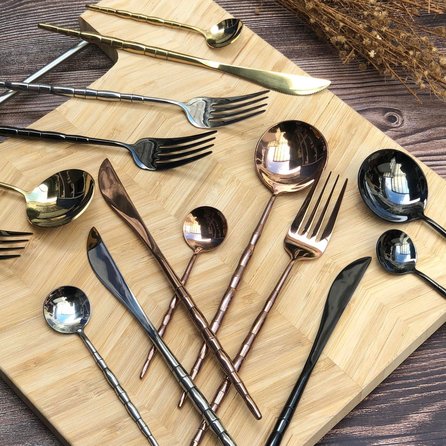 Lucille 4 pcs Matte Polish Cutlery Set ( Spoon, Fork, Knife & Teaspoon )
