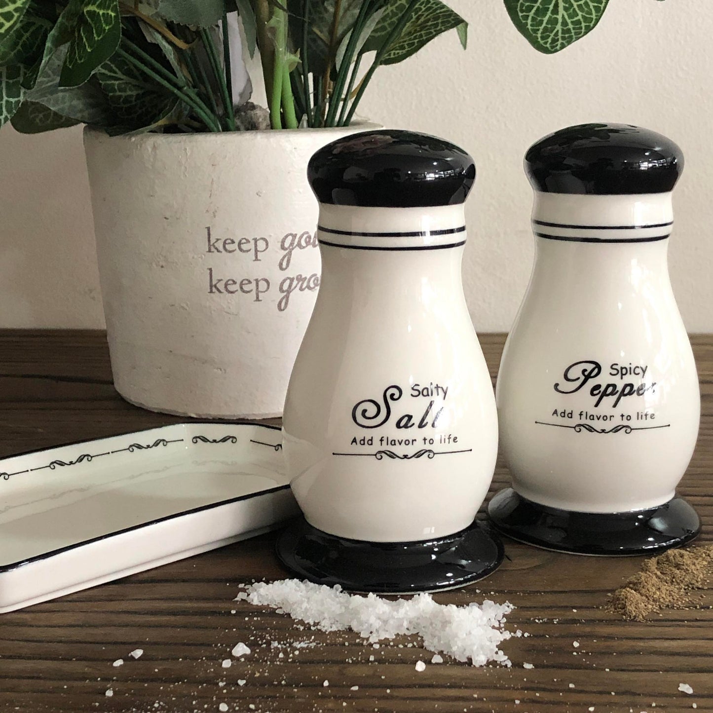 Salt & Pepper Black & White Set