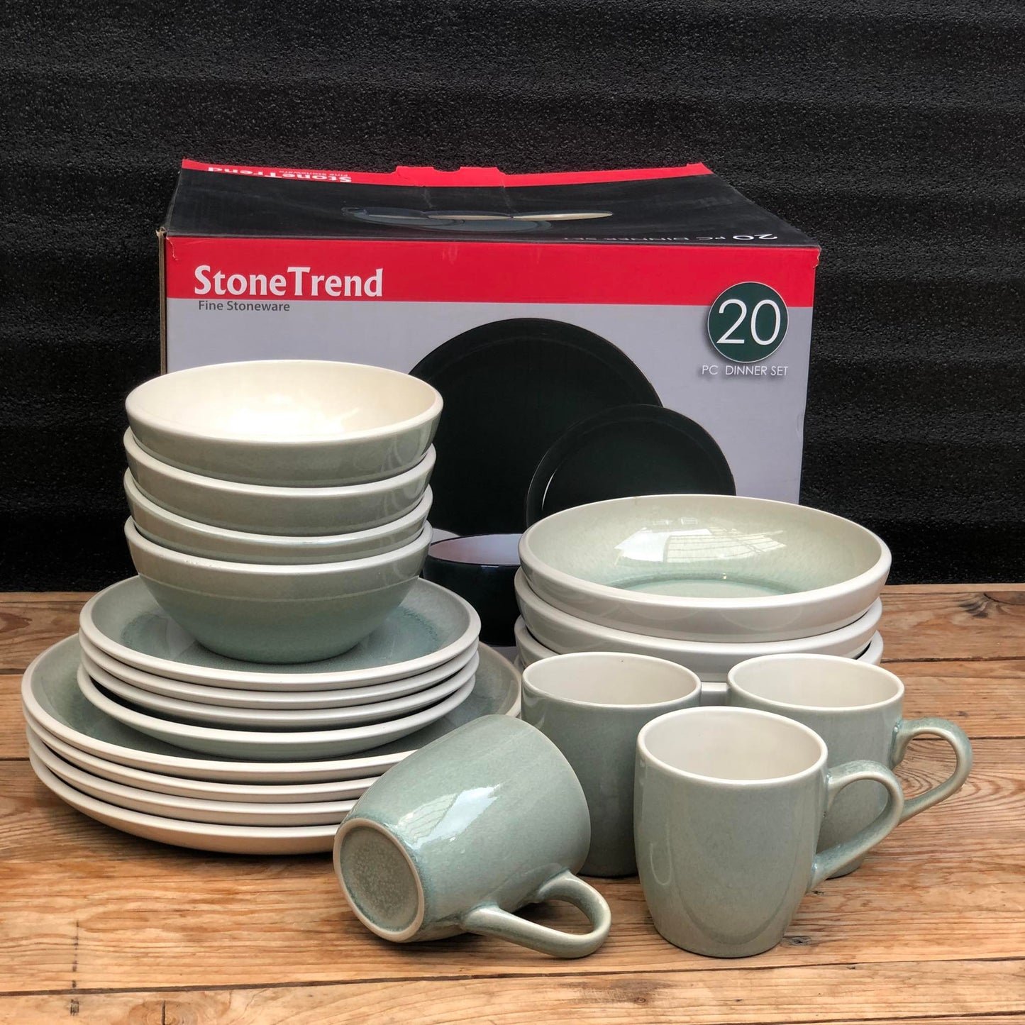 Lucas 20 Piece Set Fine Stoneware Plate