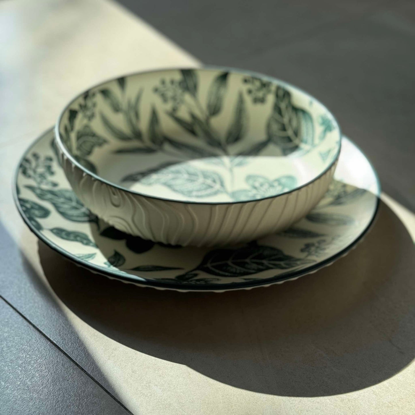 MURADITOHOME Plano Ceramic Plate