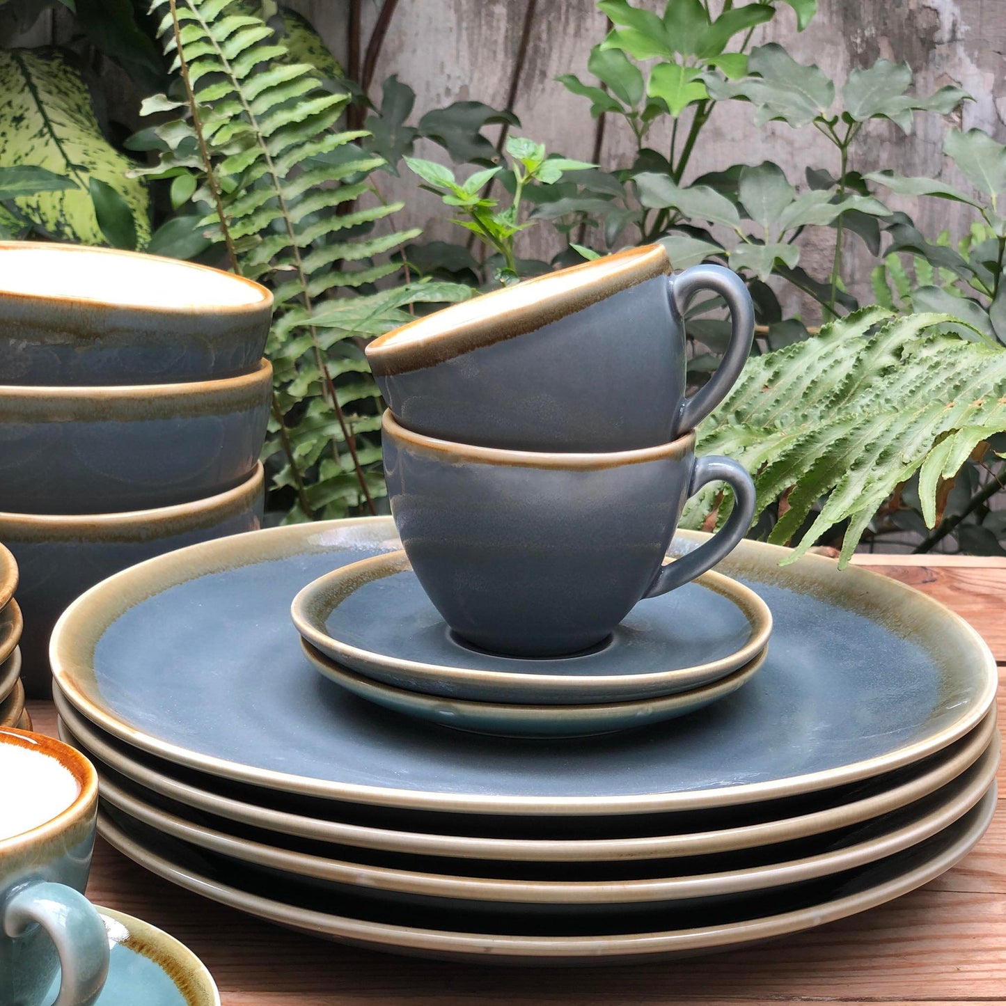 Maika Dinnerware Plate Collection