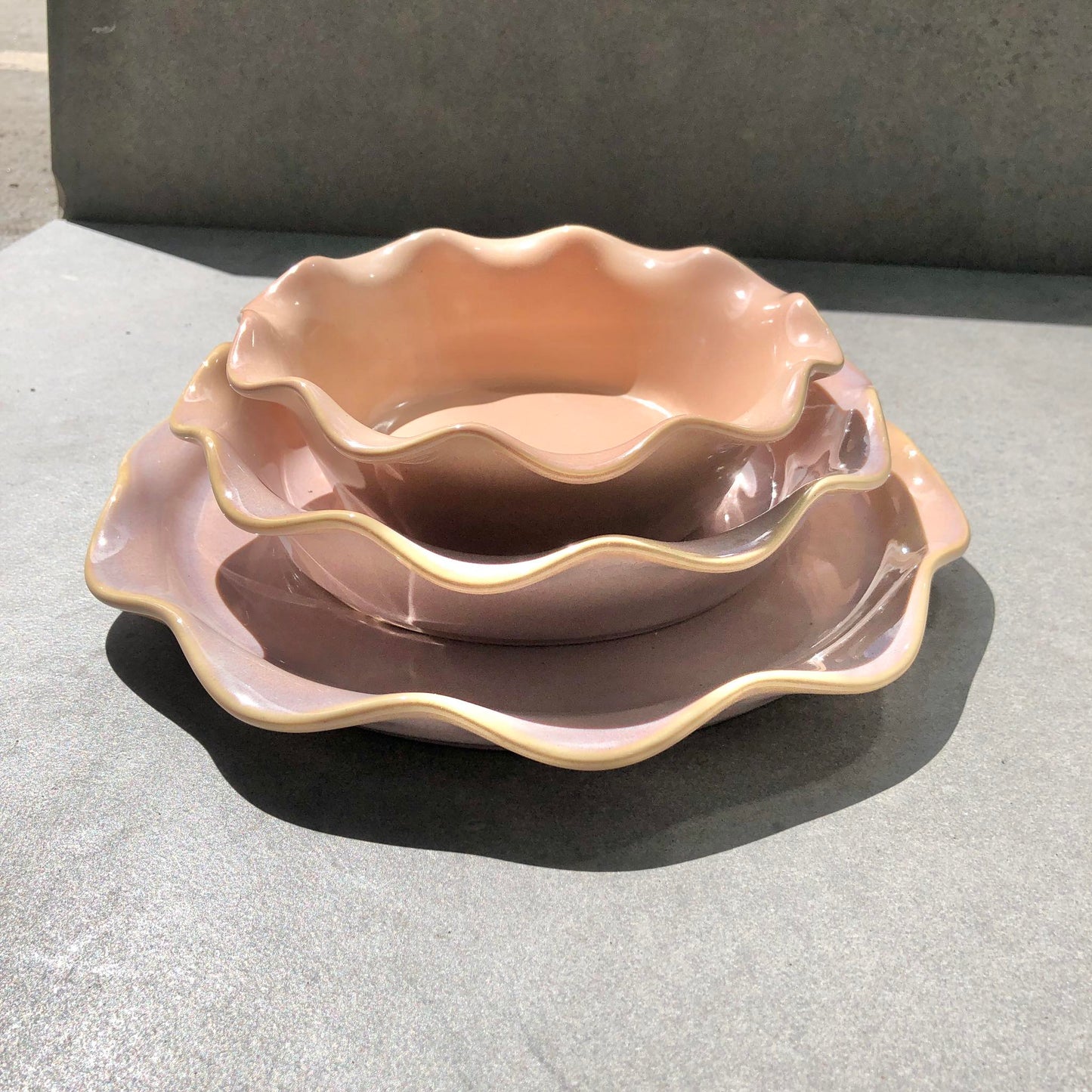MURADITOHOME Abigail Ceramic Dinnerware Collection