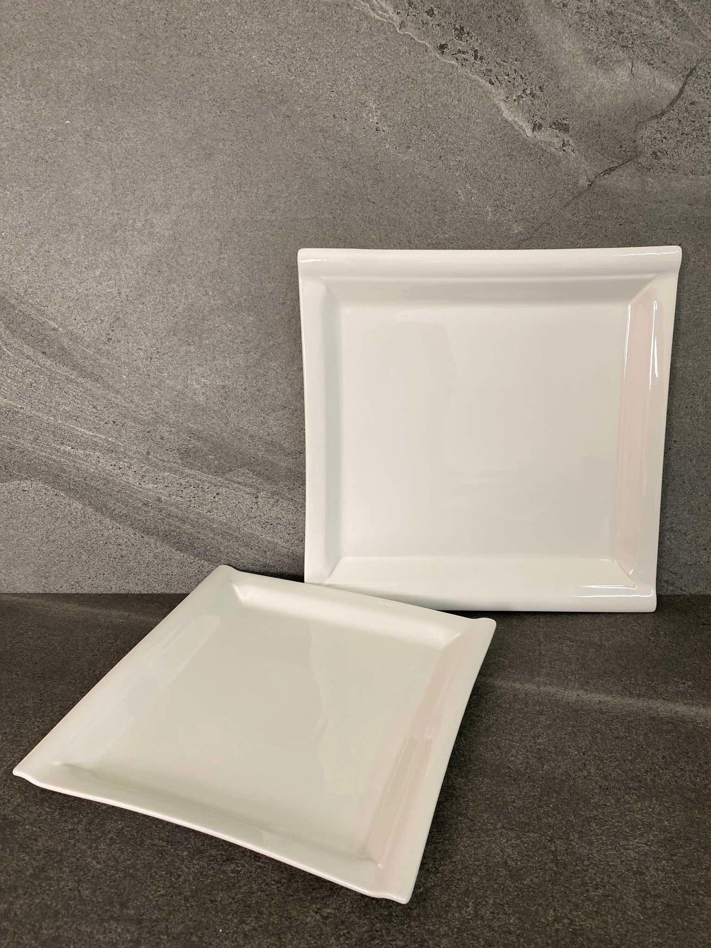 Border Square Plate