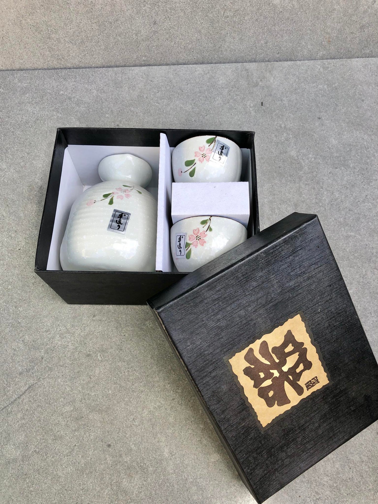 Ceramic Japanese Sake Set 250 ml