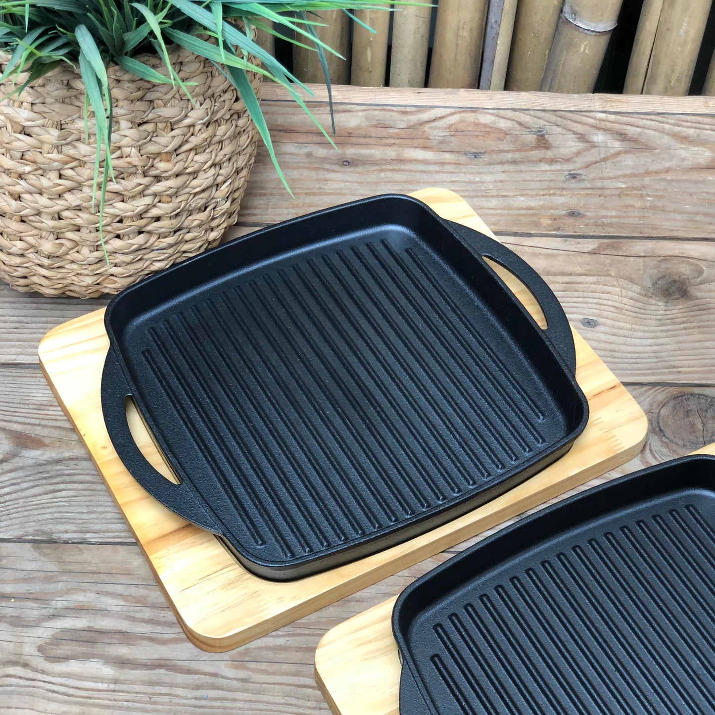 Square Grill Pan with Wood Holder 10 inch