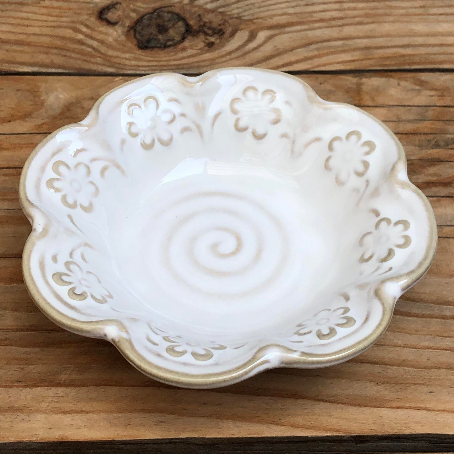 Batangas White Ceramic Dinneware Plate