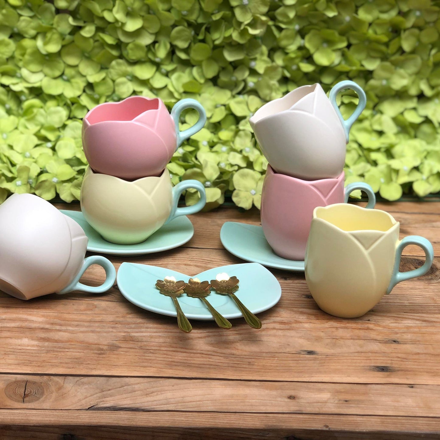 Maria Ceramic Teacup with Teaspoon 340 ml & 350 ml