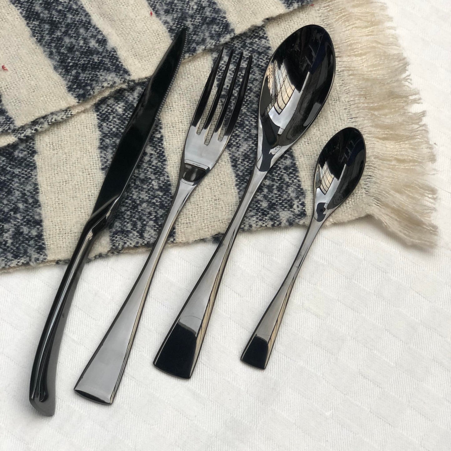 Greta 4 pcs Matte Polish Cutlery Set ( Spoon, Fork, Knife & Teaspoon )