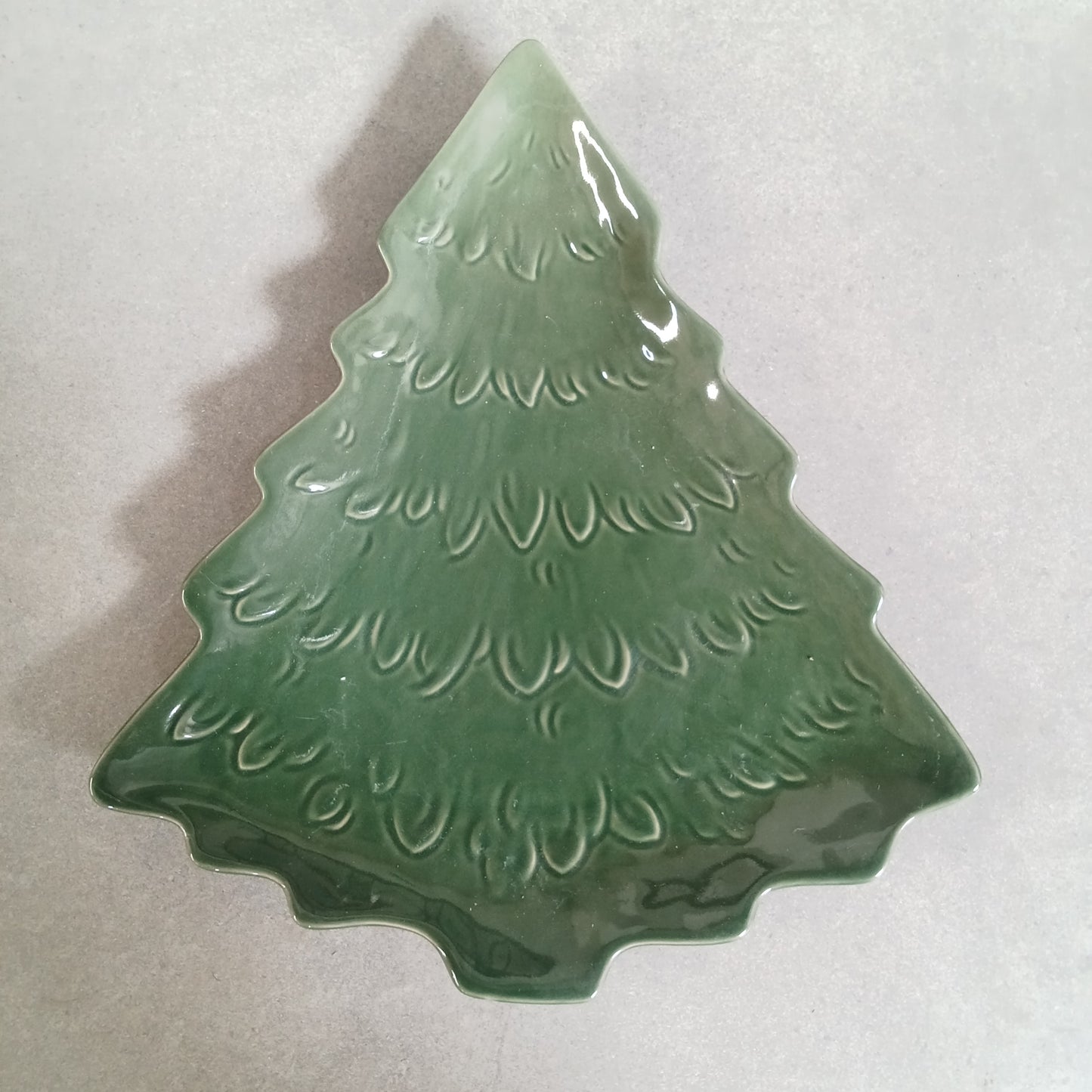 MURADITOHOME Christmas Tree Plate
