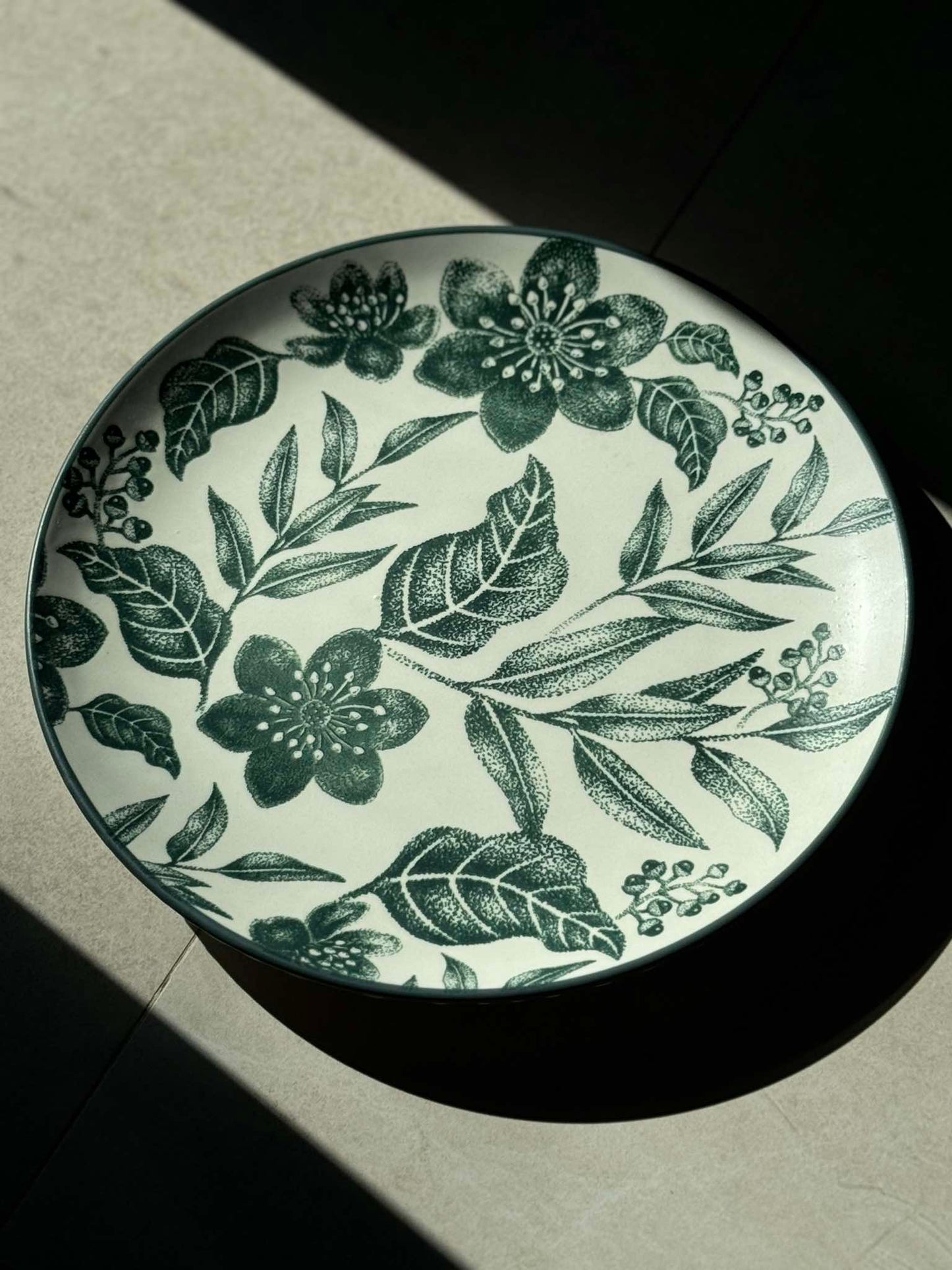 MURADITOHOME Plano Ceramic Plate