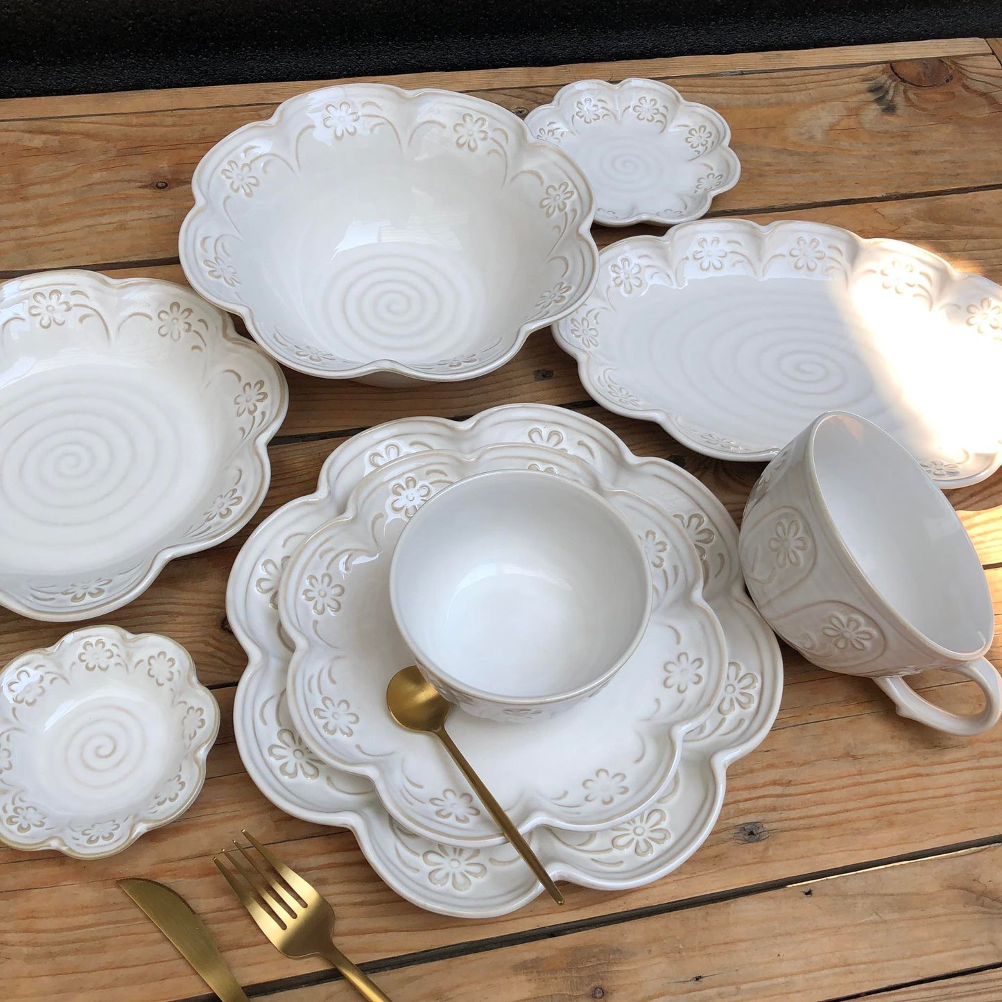 Batangas White Ceramic Dinneware Plate