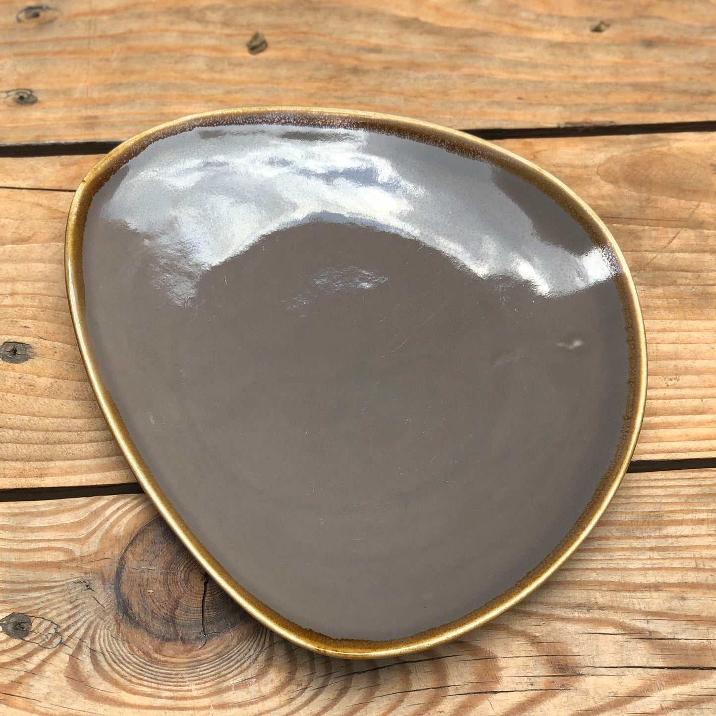 Maika Dinnerware Plate Collection