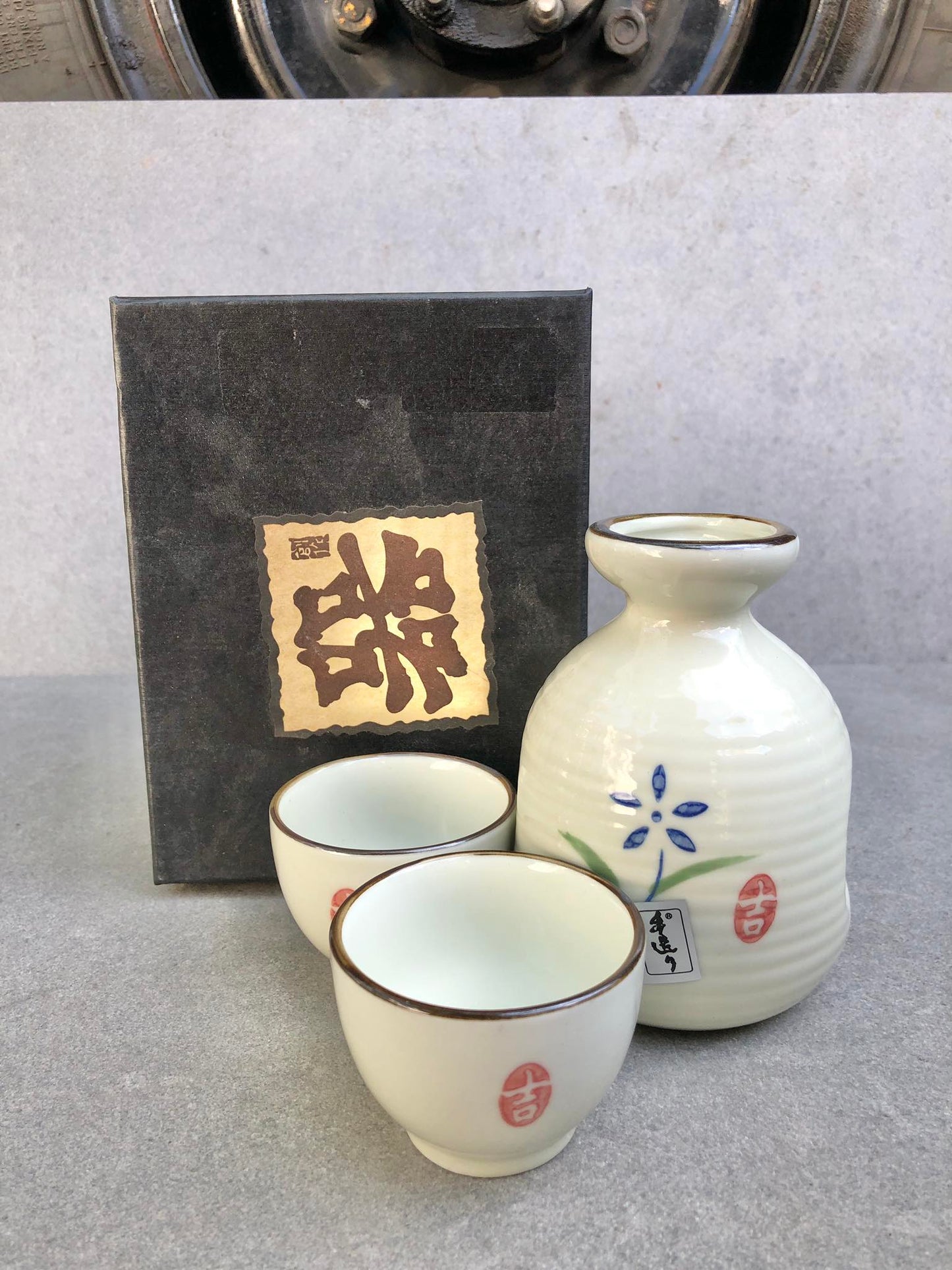 Ceramic Japanese Sake Set 250 ml