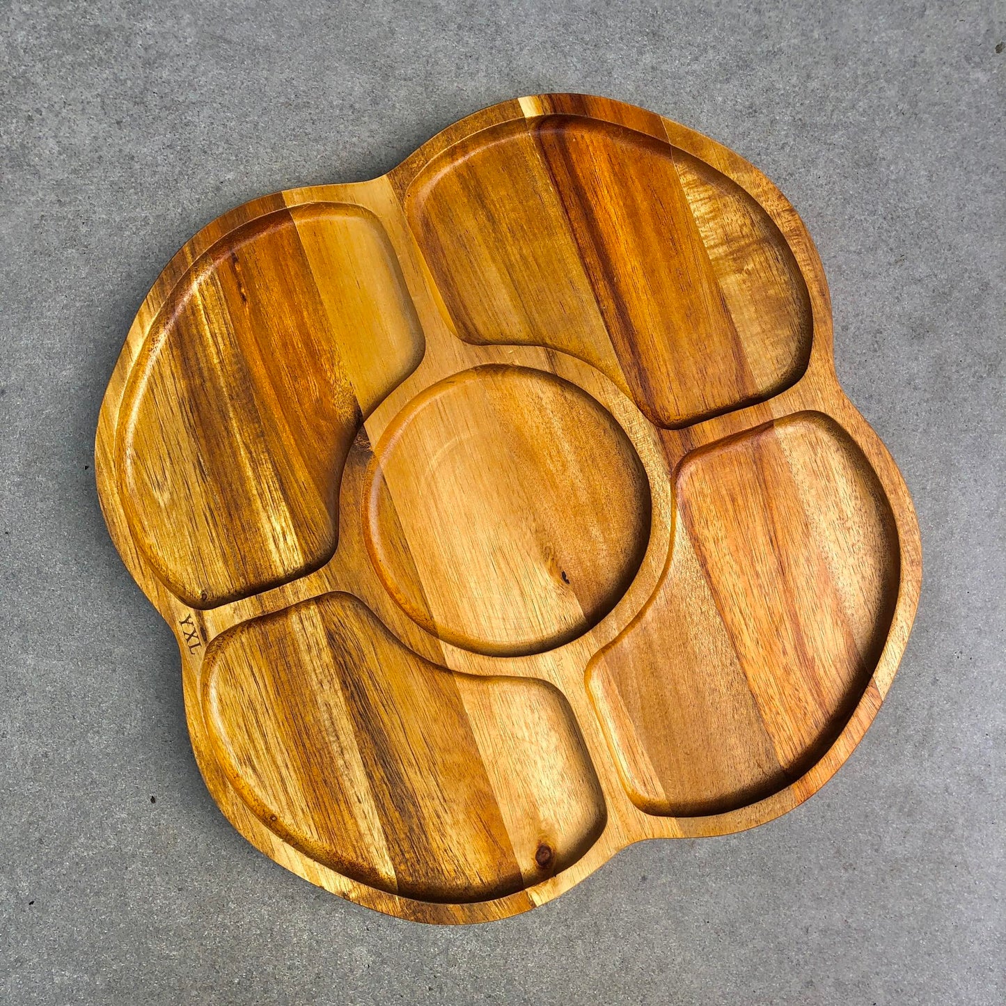 MURADITOHOME Wooden Tier & Serving Tray