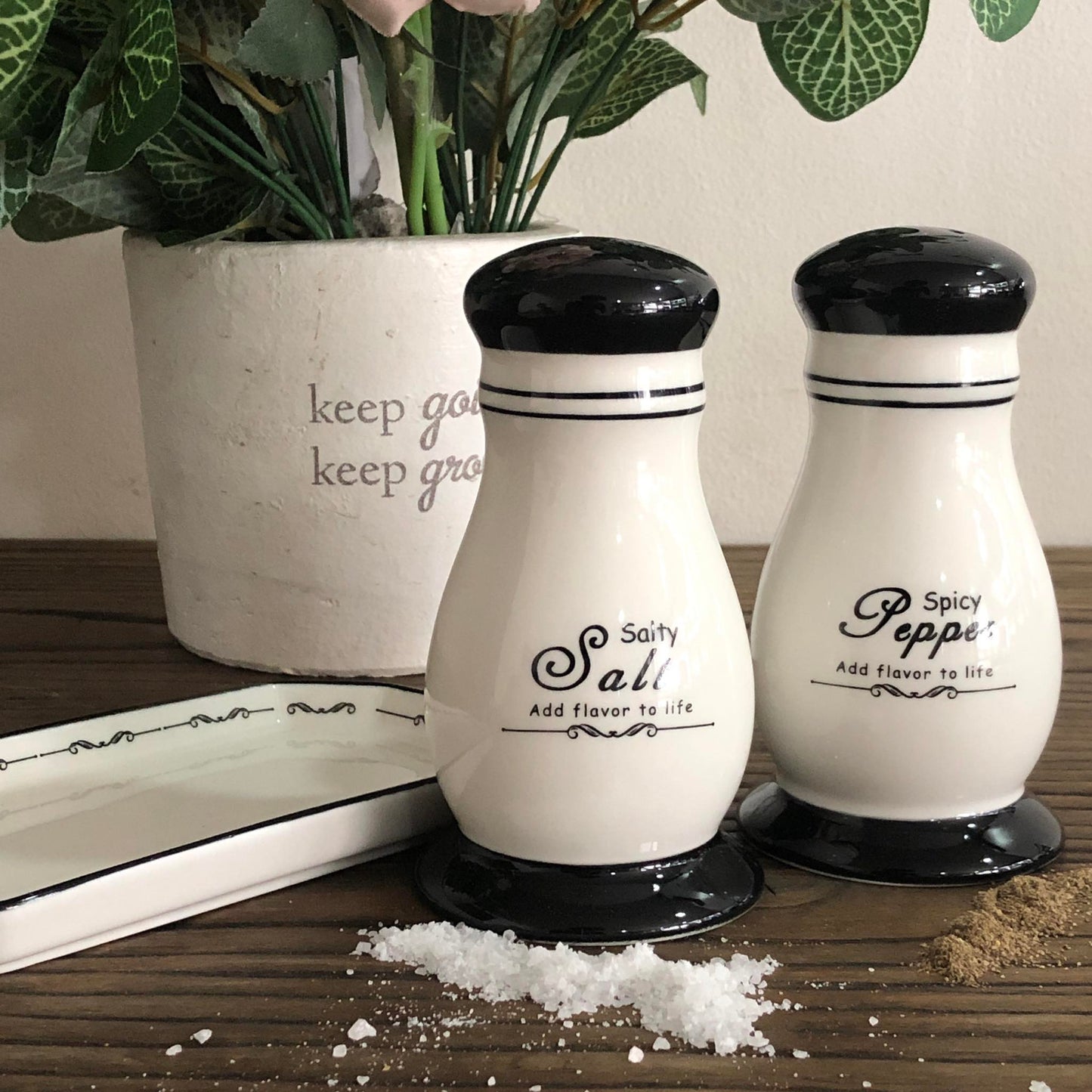 Salt & Pepper Black & White Set
