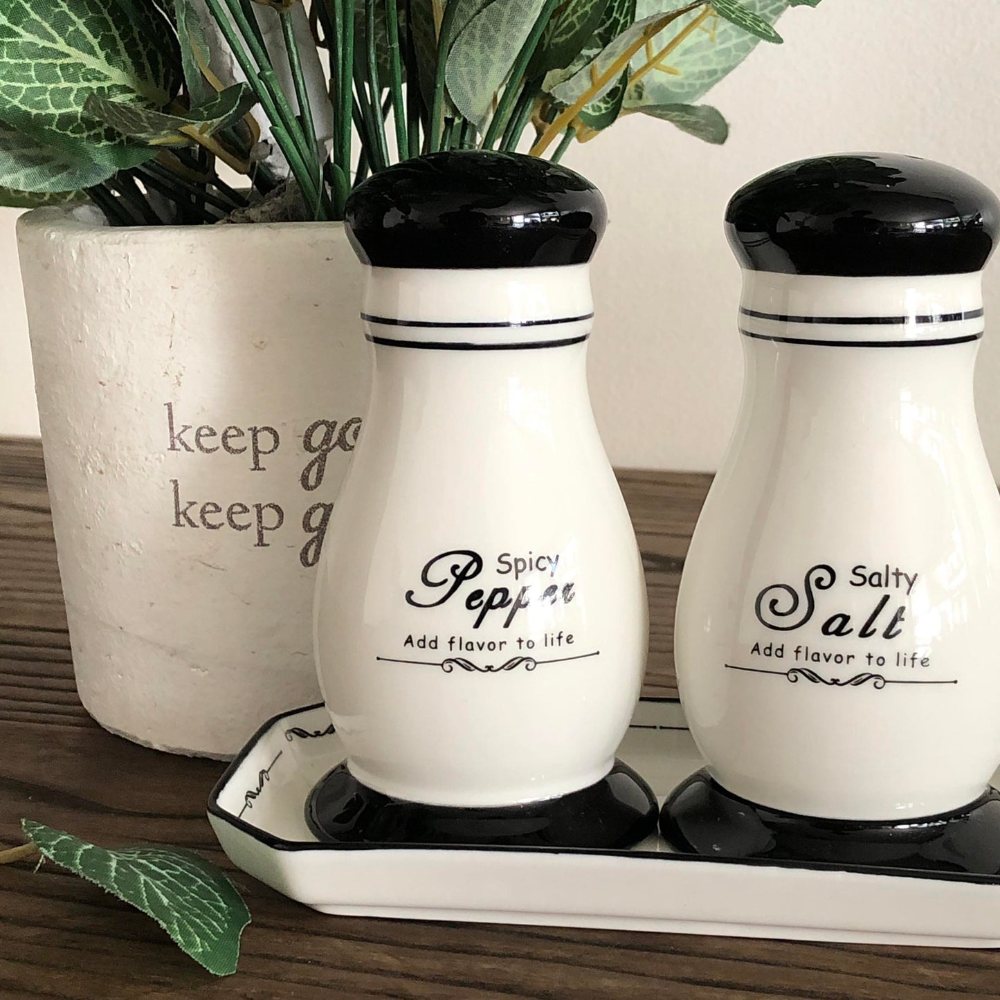 Salt & Pepper Black & White Set