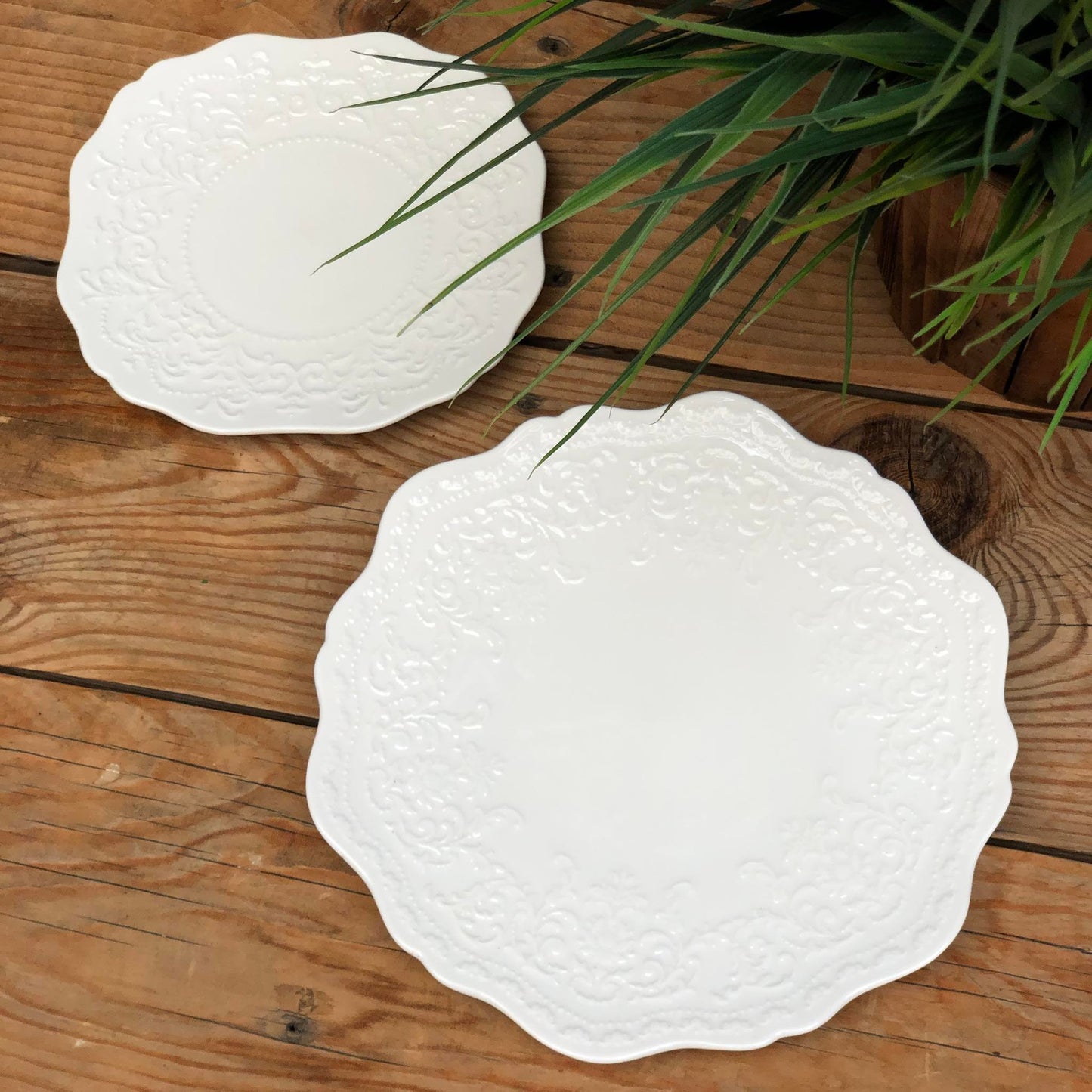 Dia Ceramic Salad & Dessert Plate Collection