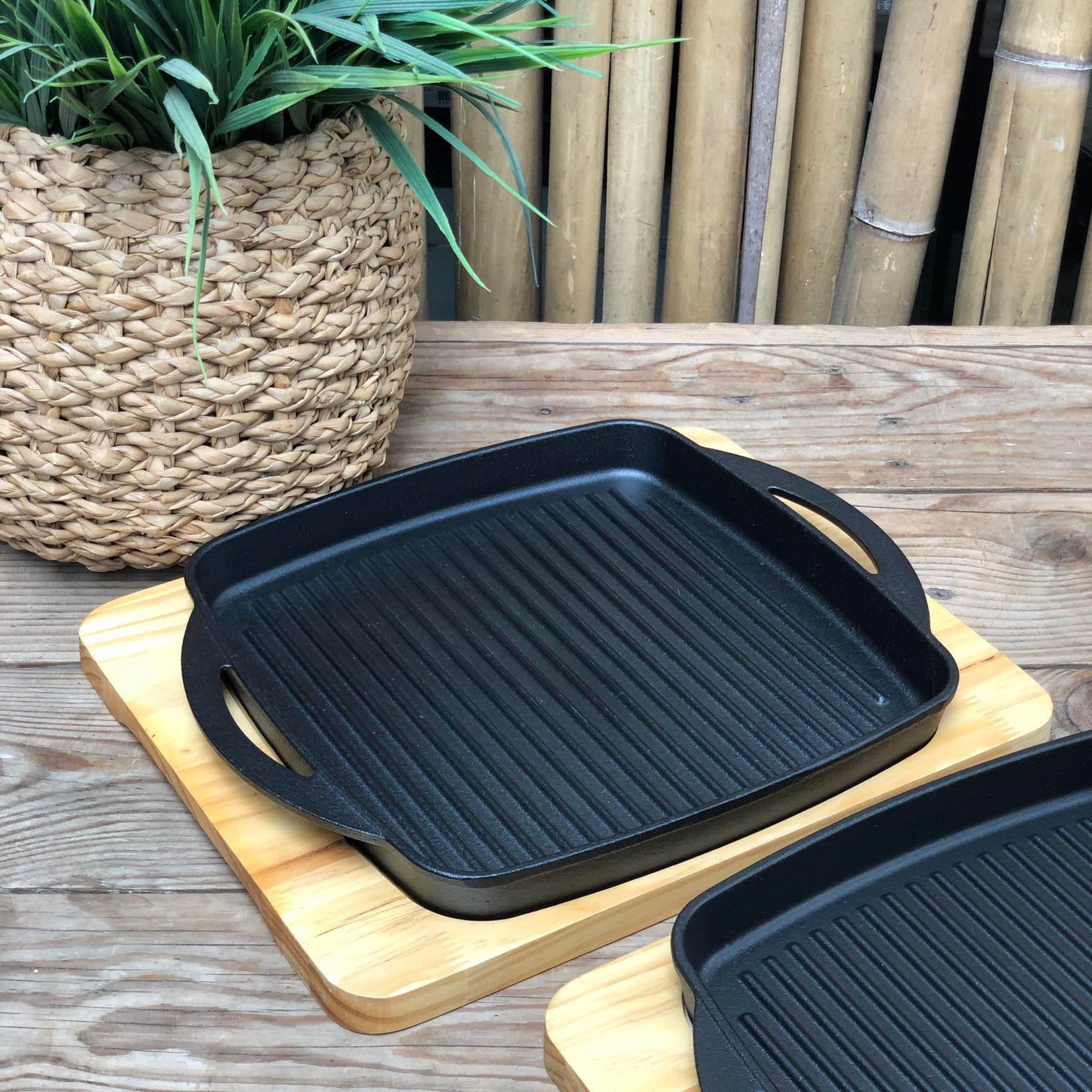 Square Grill Pan with Wood Holder 10 inch