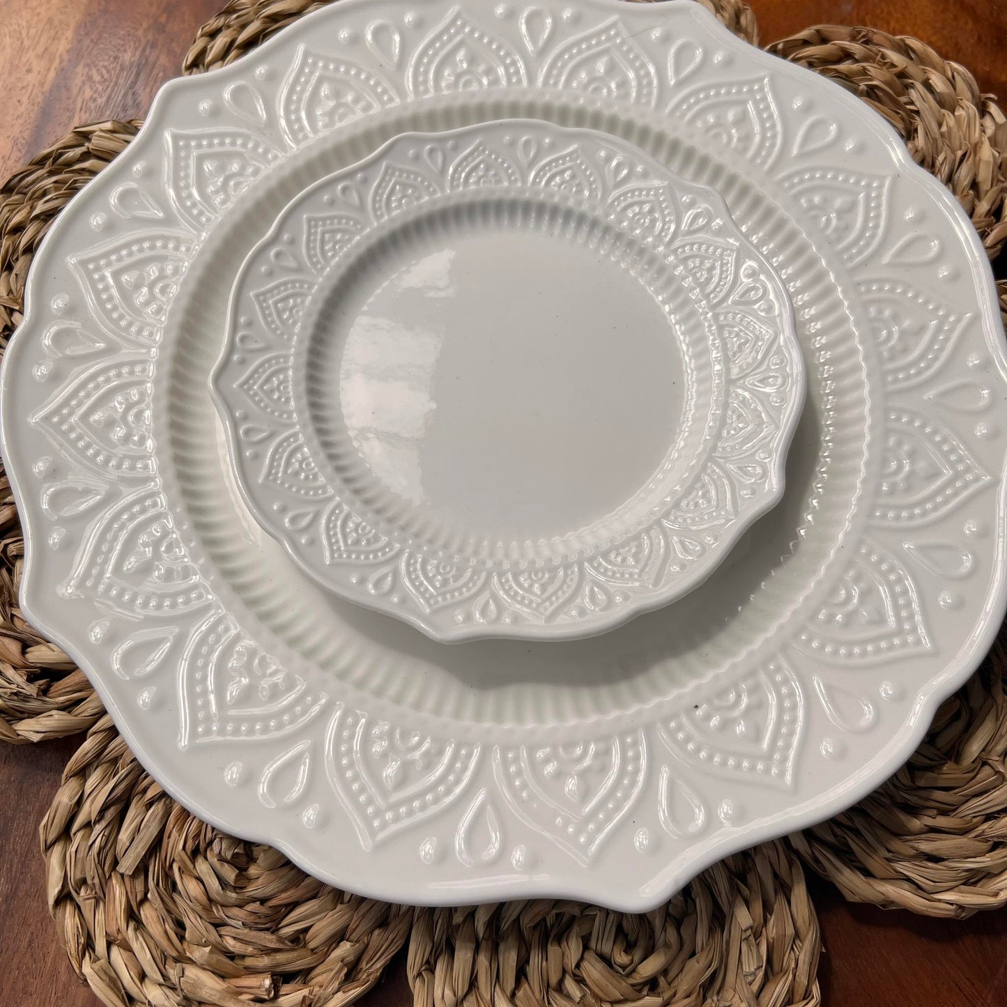 Lorette Ceramic Dinnerware Collection