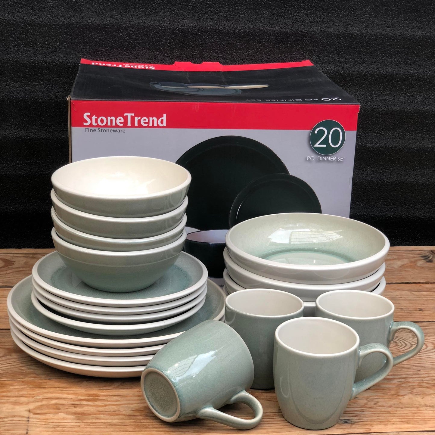Lucas 20 Piece Set Fine Stoneware Plate