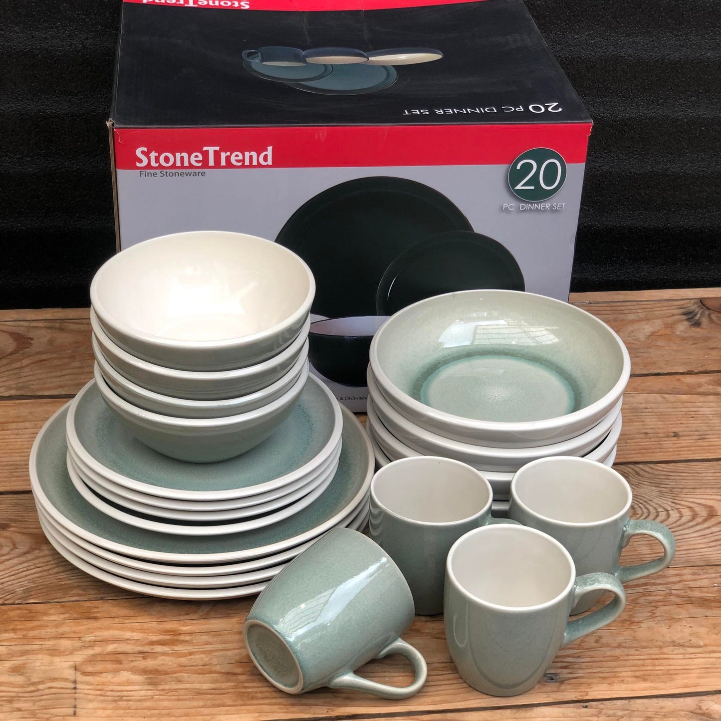 Lucas 20 Piece Set Fine Stoneware Plate