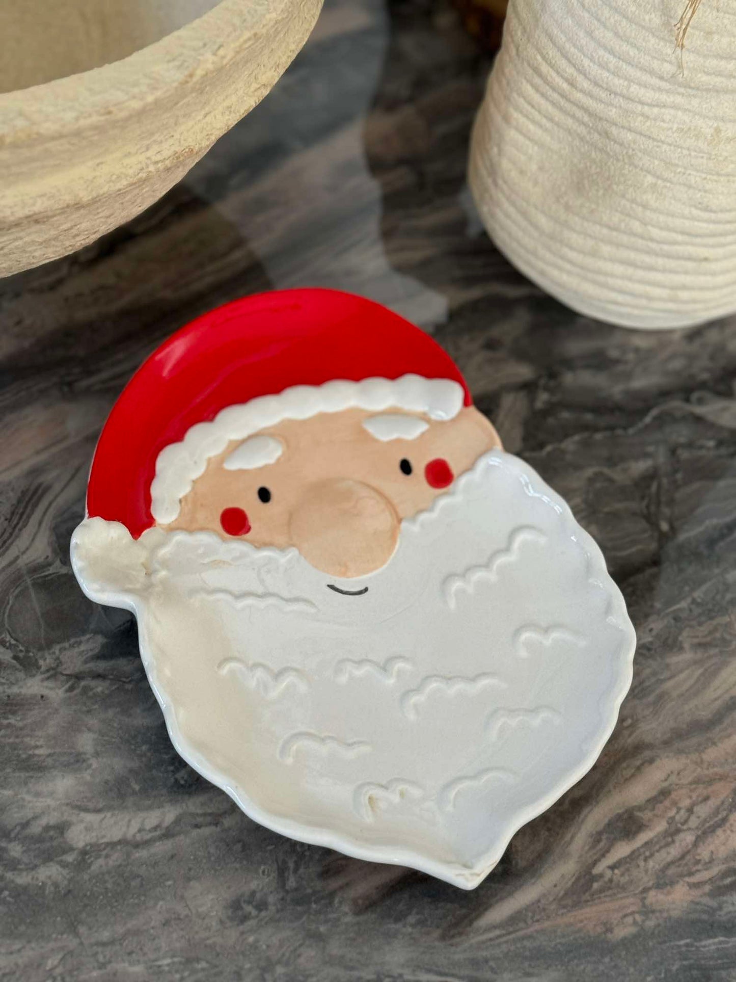 MURADITOHOME Santa Plate 9.75x6.5 inch