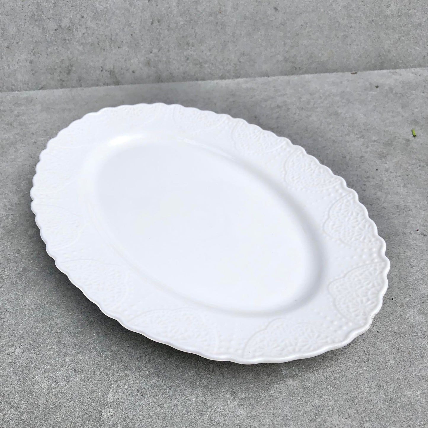 MURADITOHOME Lacie Oval Serving Plate 12x8 inch