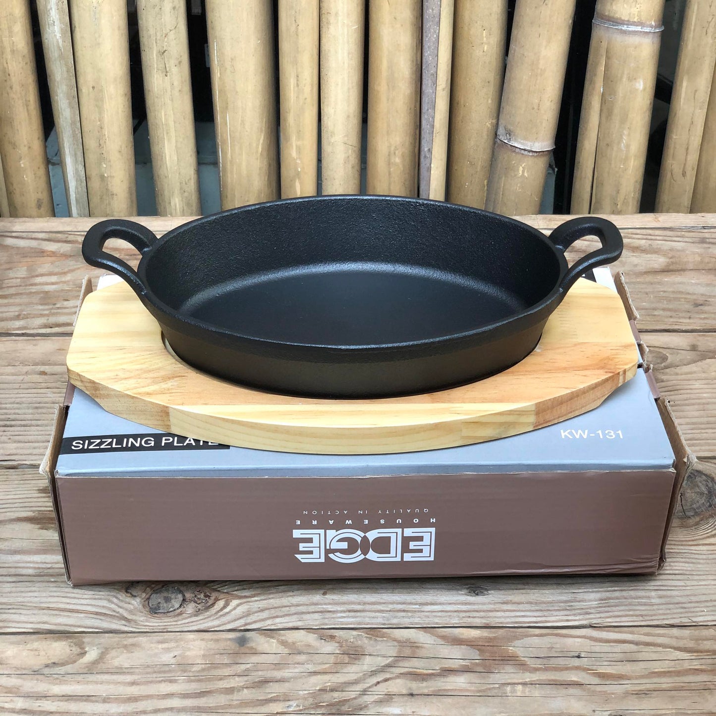 Oval Sizzling Plate with Wood Holder