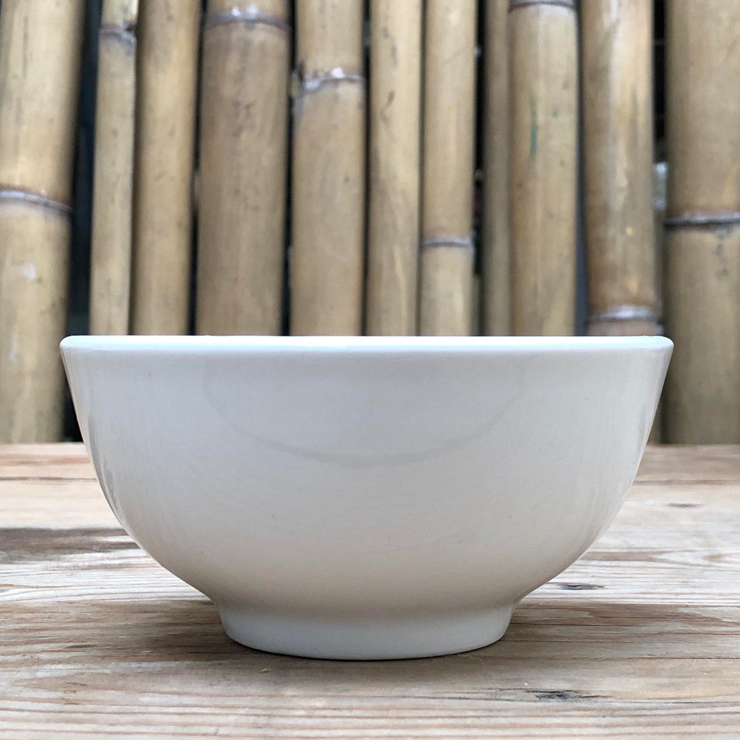 Round Plain White Ceramic Dinnerware Collection