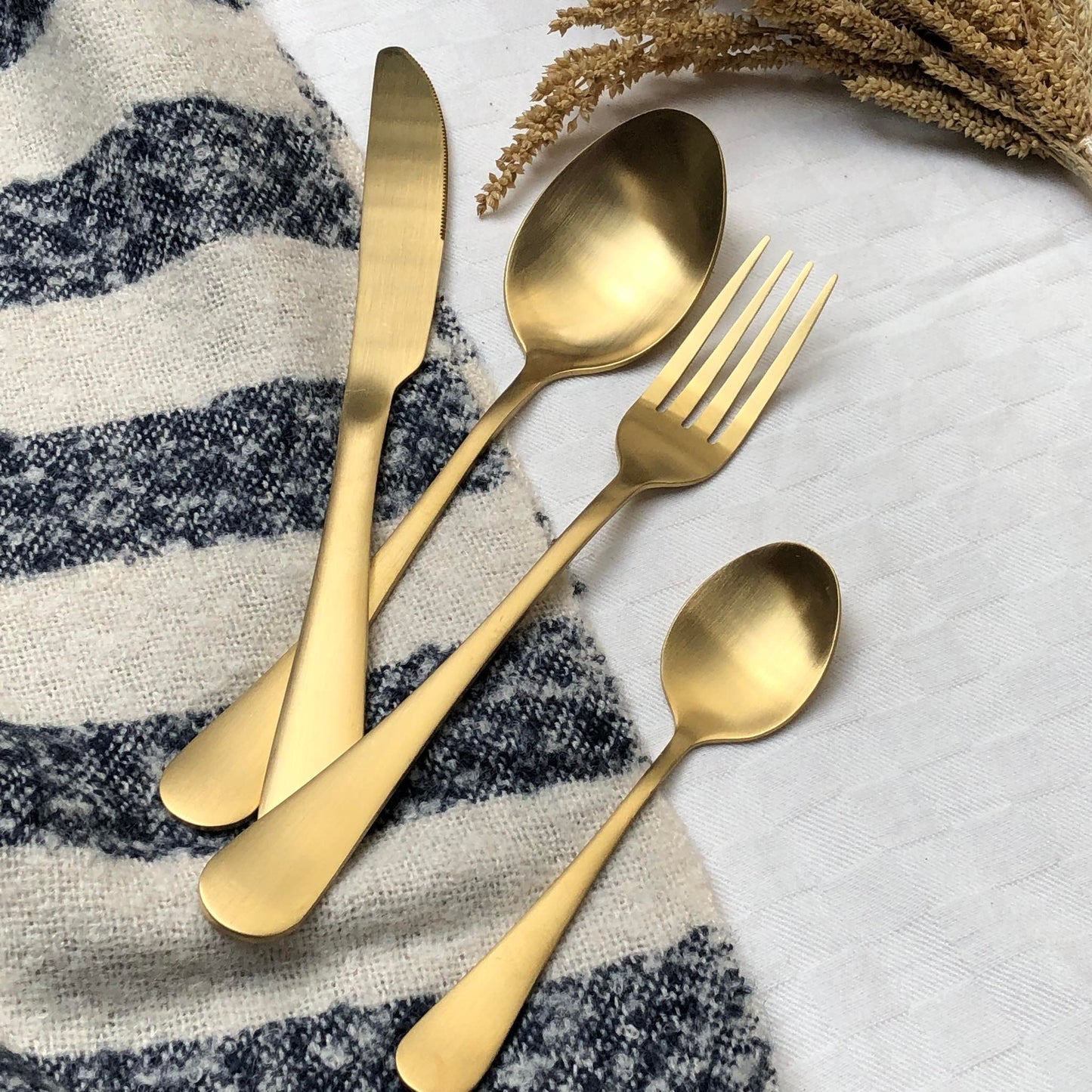 Brynner 4 pcs Matte Polish Cutlery Set ( Spoon, Fork, Knife & Teaspoon )