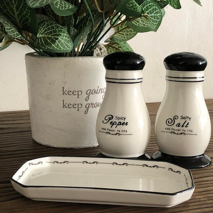 Salt & Pepper Black & White Set