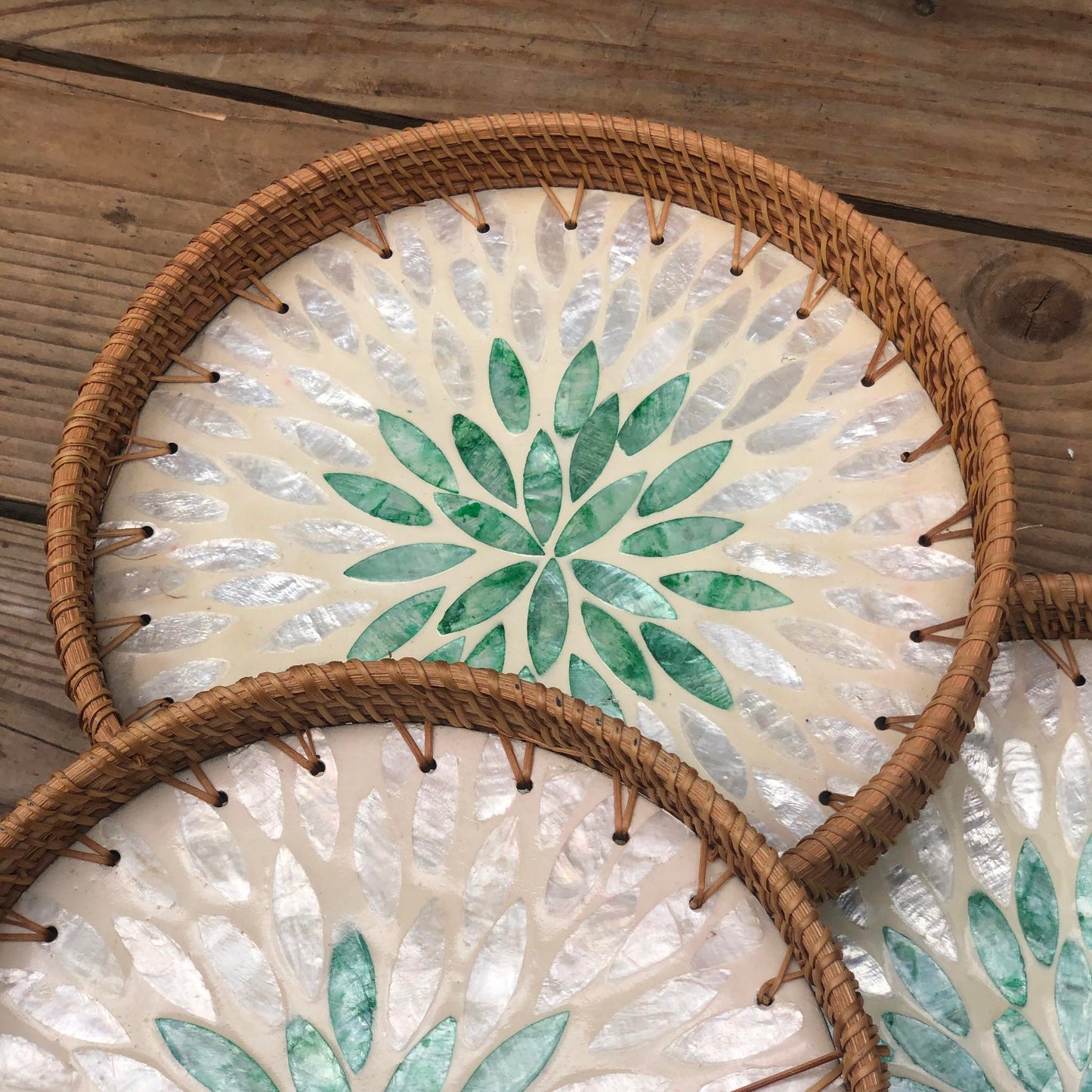 MURADITOHOME Mother of Pearl Round Tray Set of 3 (10.5,8.75,8 inch ) Batch 4