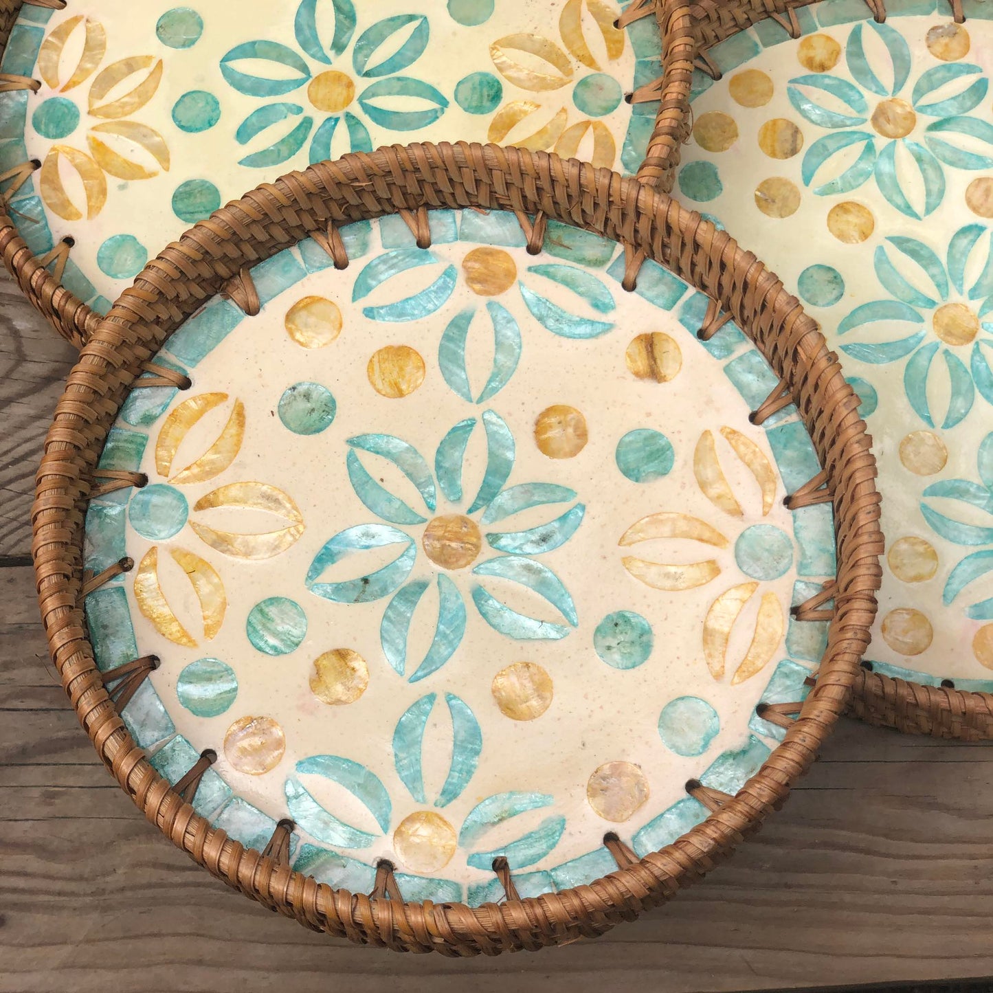 MURADITOHOME Mother of Pearl Round Tray Set of 3 (10.5,8.75,8 inch) Batch 5