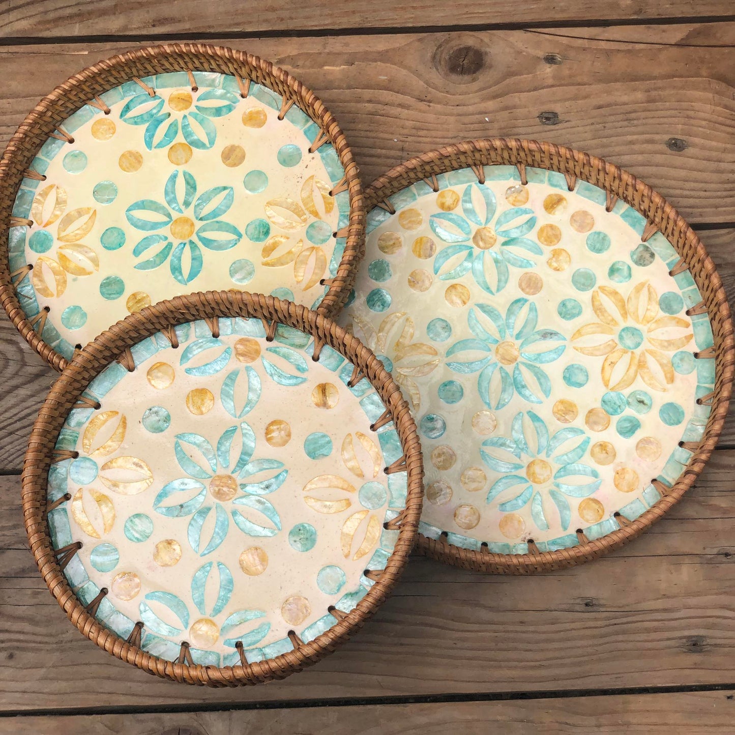 MURADITOHOME Mother of Pearl Round Tray Set of 3 (10.5,8.75,8 inch) Batch 5