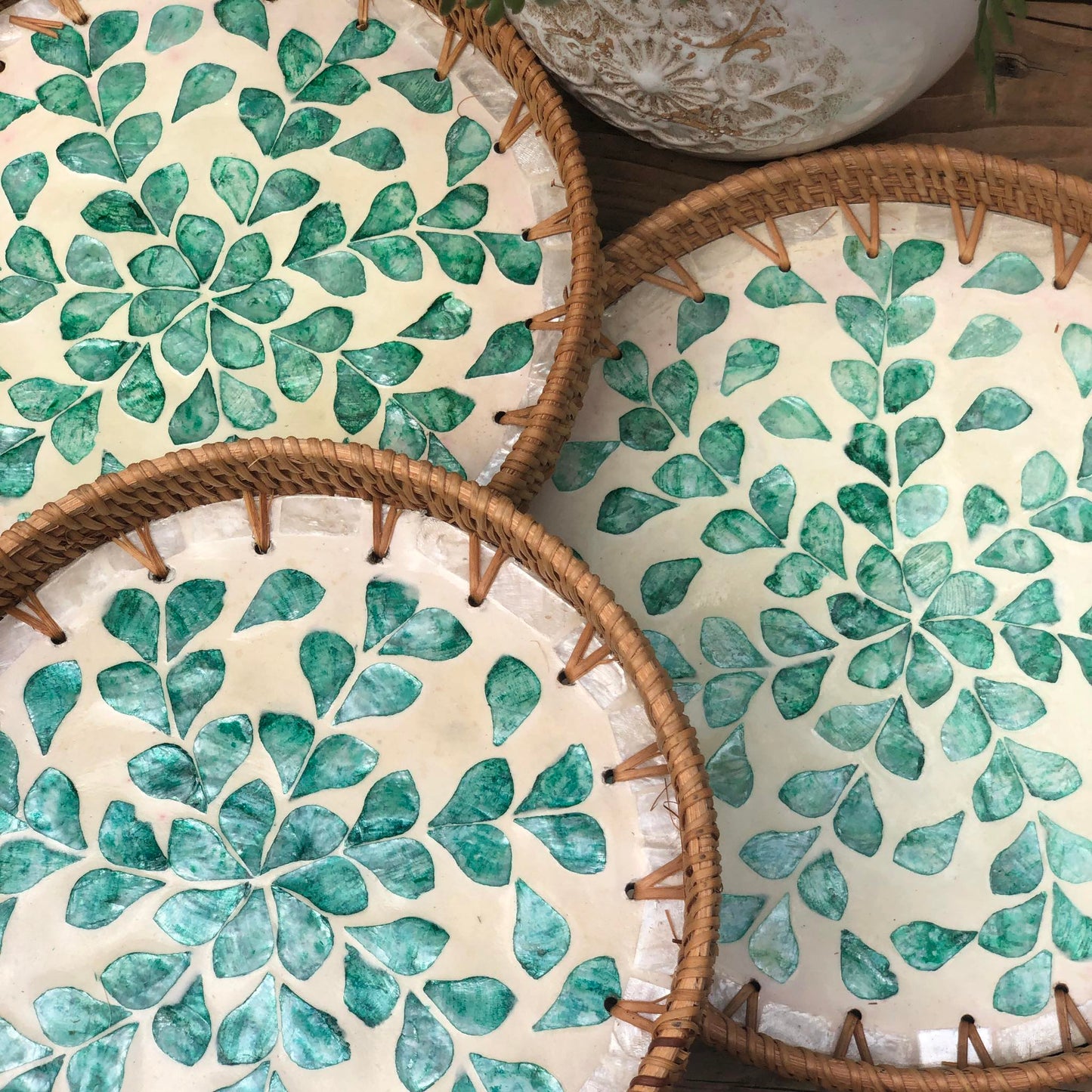 MURADITOHOME Mother of Pearl Round Tray Set of 3 (10.5,8.75,8 inch) Batch 8