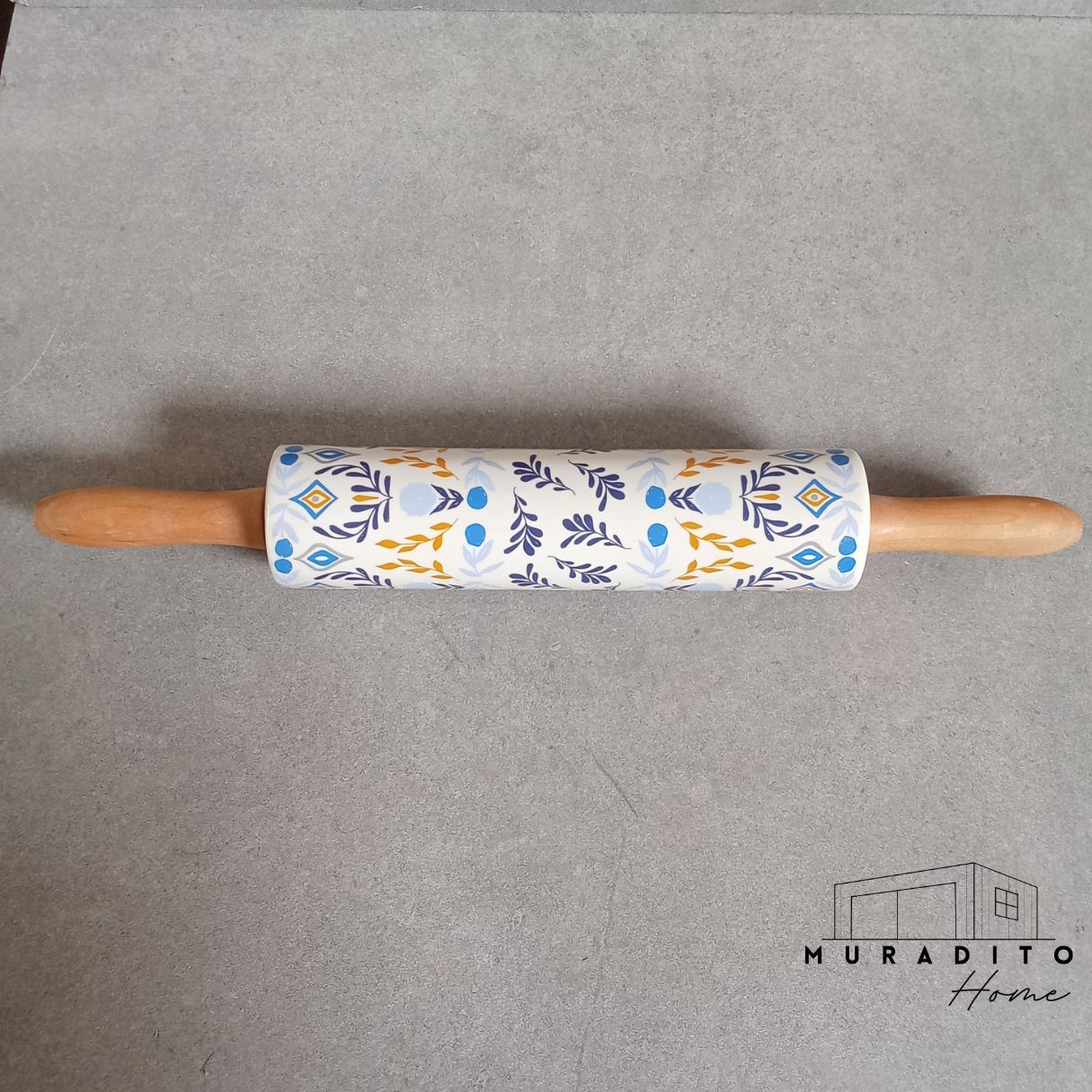 MURADITOHOME Holiday Christmas Rolling Pin 18.25 inch