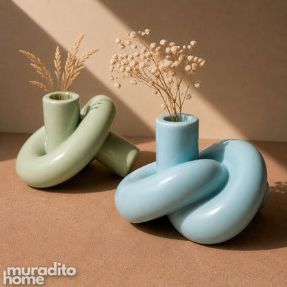 Muraditohome Aesthetic Ceramic Twist / Knot Decorative Object & Bud Vase 1.25x5.75x5 in